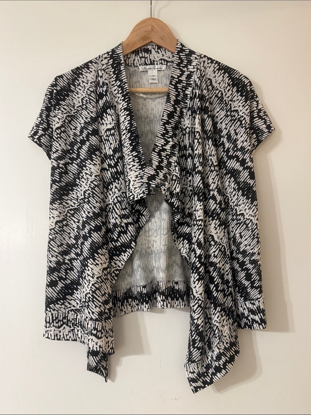 Kenneth Cole Black & White Draped Open-Front Cardigan